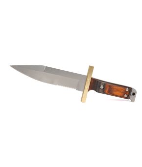 Victor 3 with Serrated Blade